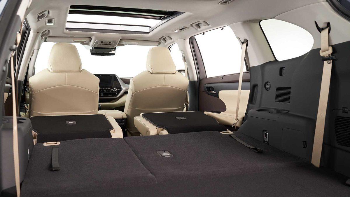 Toyota, Yenilenen SUV Modeli Highlander’ı Tanıttı