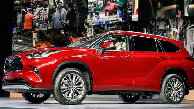 Toyota, Yenilenen SUV Modeli Highlander’ı Tanıttı