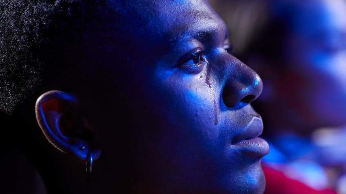 İnsanlar Neden Ağlar ve Ağlamak Ne Anlama Gelir?