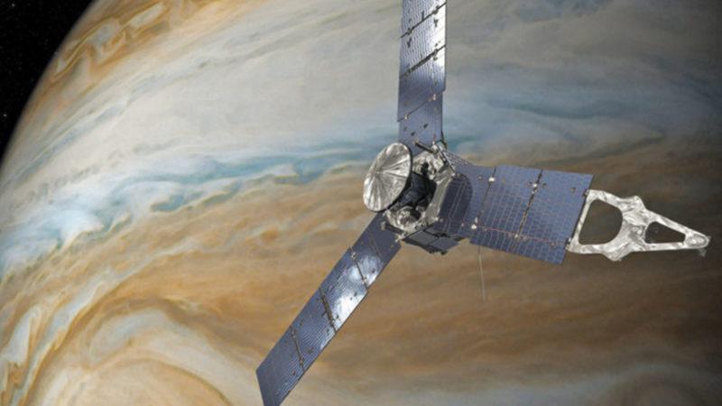 Uzay Aracı Juno, Jüpiter’in Kuru Olduğu Sanılan Atmosferinde Su Buldu