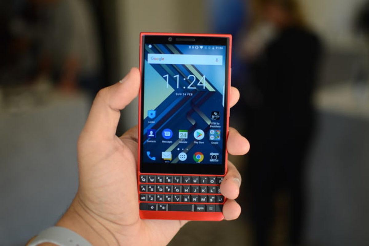 Fiziksel Tuşlu Akıllı Telefon BlackBerry KEY2 Red Edition, Satışa Sunuldu