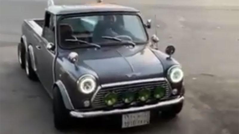 Bir MINI Cooper Sahibi, Aracını 6 Tekerlikli Kamyonete Dönüştürdü (Video)