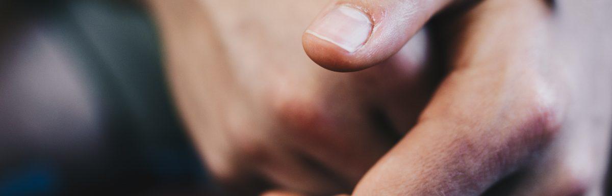 Düşündüğünüz Gibi Değil: Neden Tırnaklarımızı Yeriz?