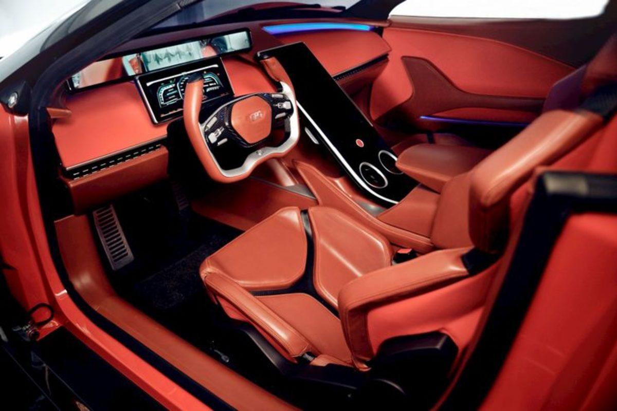 Spor Arabaları Bilim Kurgu Filminden Çıkmışa Döndüren 15 Direksiyon Tasarımı