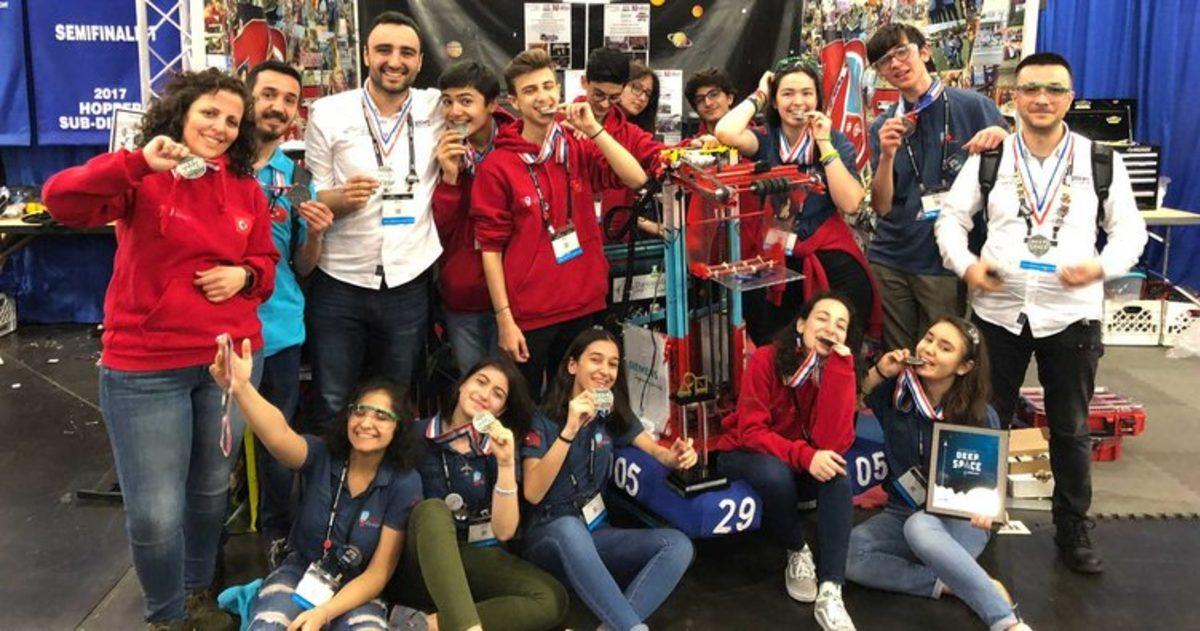 Darüşşafaka Robot Kulübü, Dünyanın En İyi Robot Kulüpleri Arasına Girmeyi Başardı