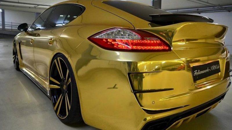 Almanya’da Altın Kaplama Porsche Panamera Trafikten Men Edildi