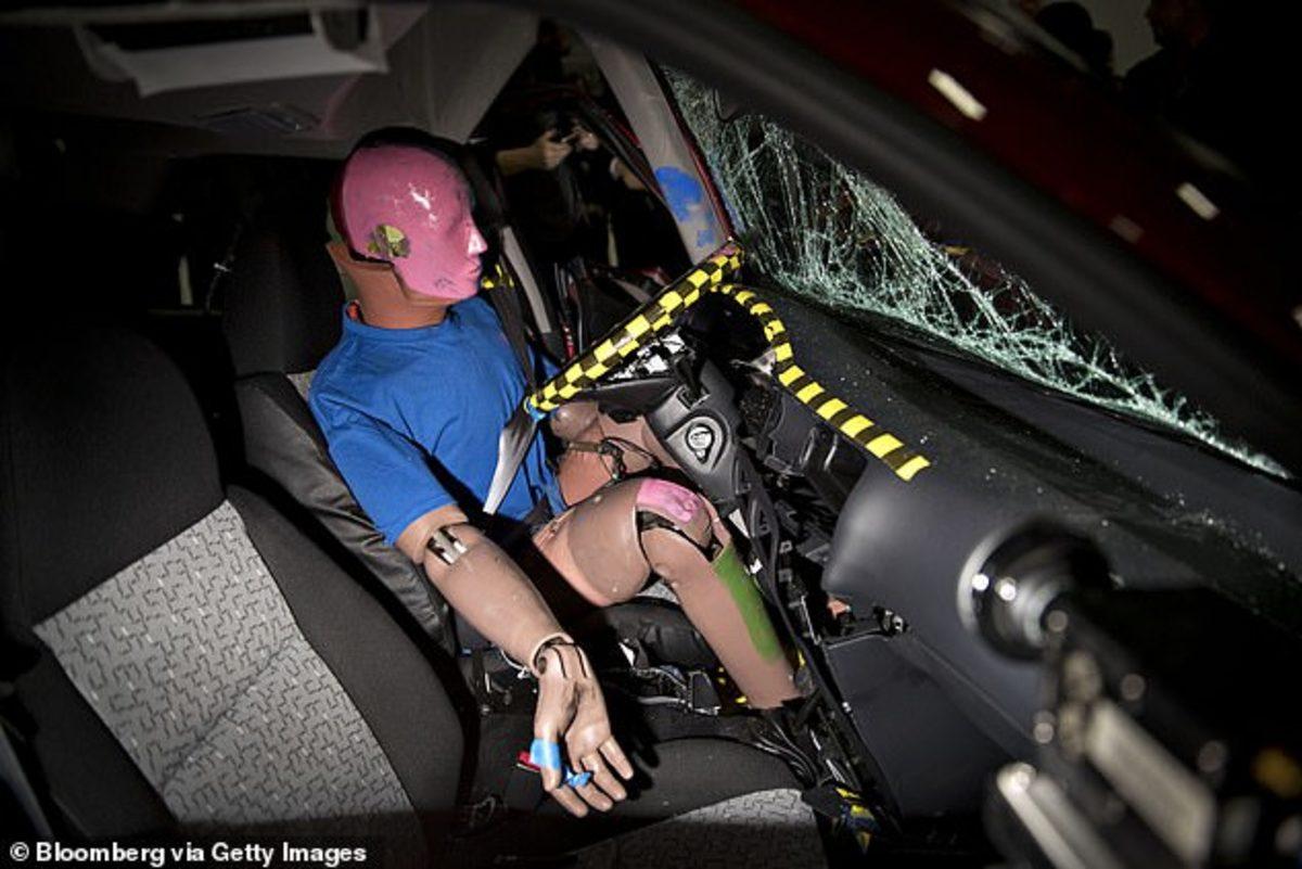 Araştırmalara Göre Arabanın Arka Koltuğundaki Yolcular, Öndekilere Göre Çok Daha Risk Altındalar