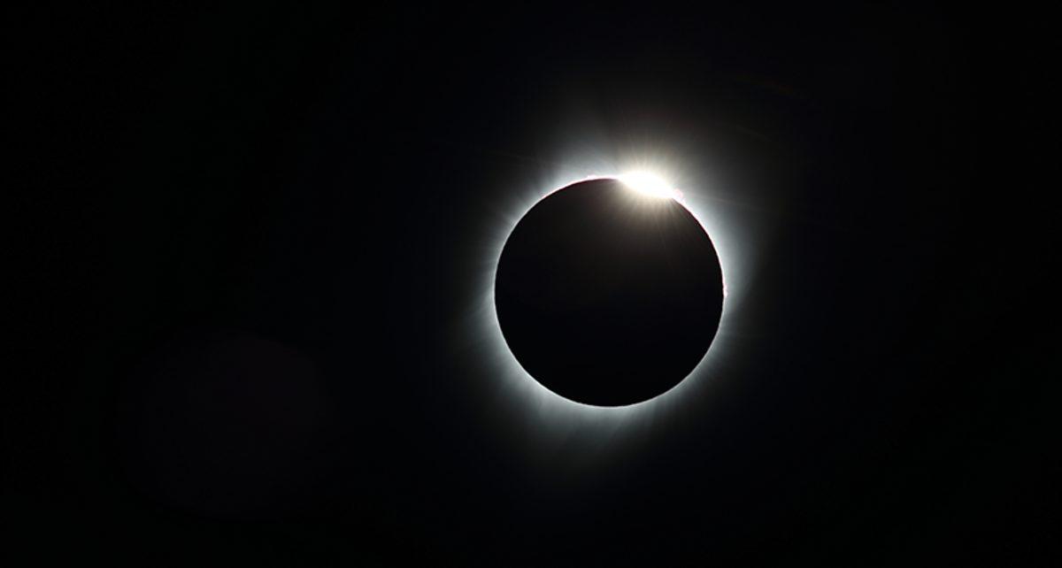 Ay Bir Anda Ortadan Kaybolursa Dünyamızda Neler Değişir?