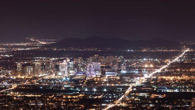 Uzmanlar, Işık Kirliliğini Azaltacak Çözümün Otonom Araçlar Olduğunu Söyledi