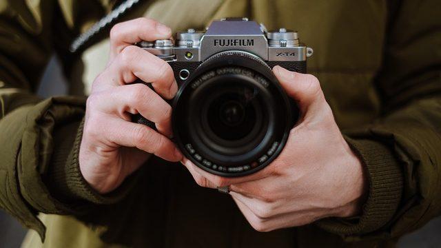 Fujifilm, Yeni Amiral Gemisi Fotoğraf Makinesi X-T4’ü Duyurdu