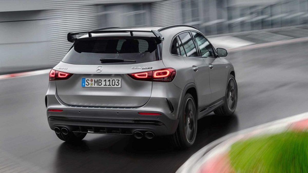 2021 Mercedes-AMG GLA 45, Çarpıcı Performans Özellikleriyle Tanıtıldı