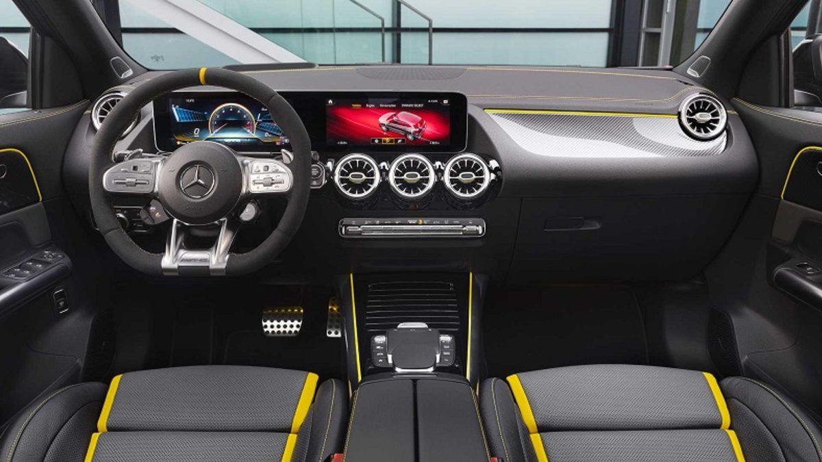 2021 Mercedes-AMG GLA 45, Çarpıcı Performans Özellikleriyle Tanıtıldı