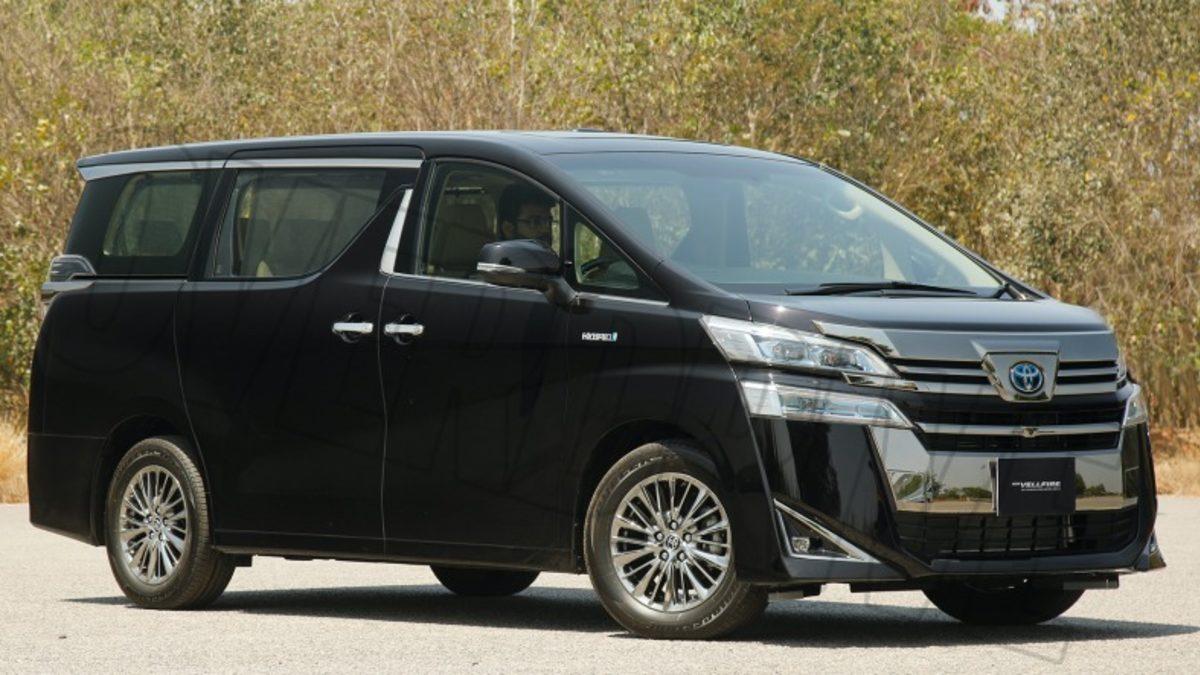 Toyota, Çok Amaçlı Lüks Otomobili Vellfire’ı Tanıttı