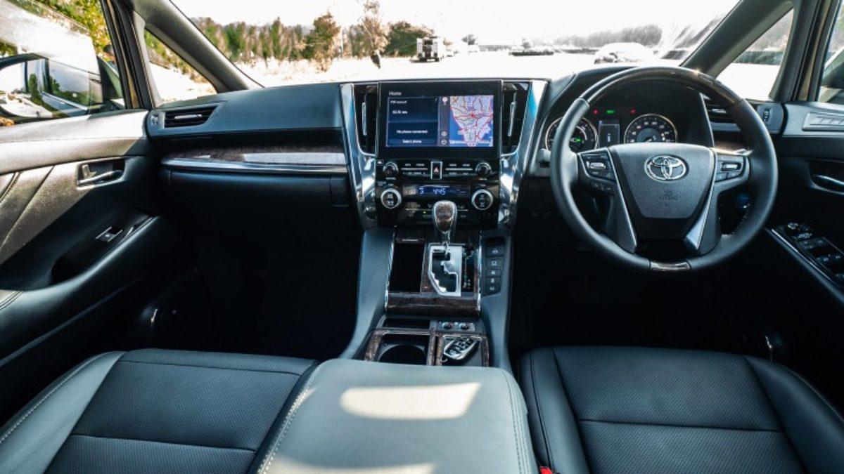 Toyota, Çok Amaçlı Lüks Otomobili Vellfire’ı Tanıttı