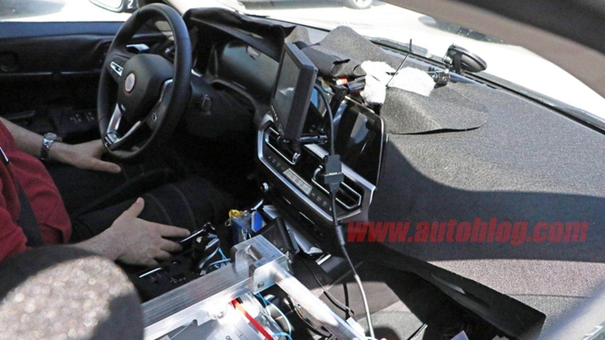 Elektrikli BMW i4’ün İç Mekanı İlk Kez Görüntülendi