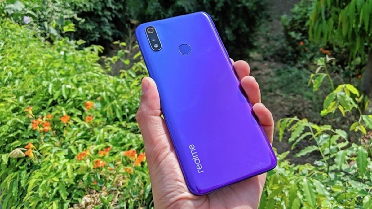 Realme 3 Pro’ya Süper Ağır Çekimi Getiren Güncelleme Yayımlandı