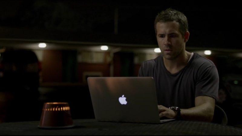 Apple, Ürünlerinin Filmlerdeki Kötü Karakterler Tarafından Kullanılmasına İzin Vermiyor