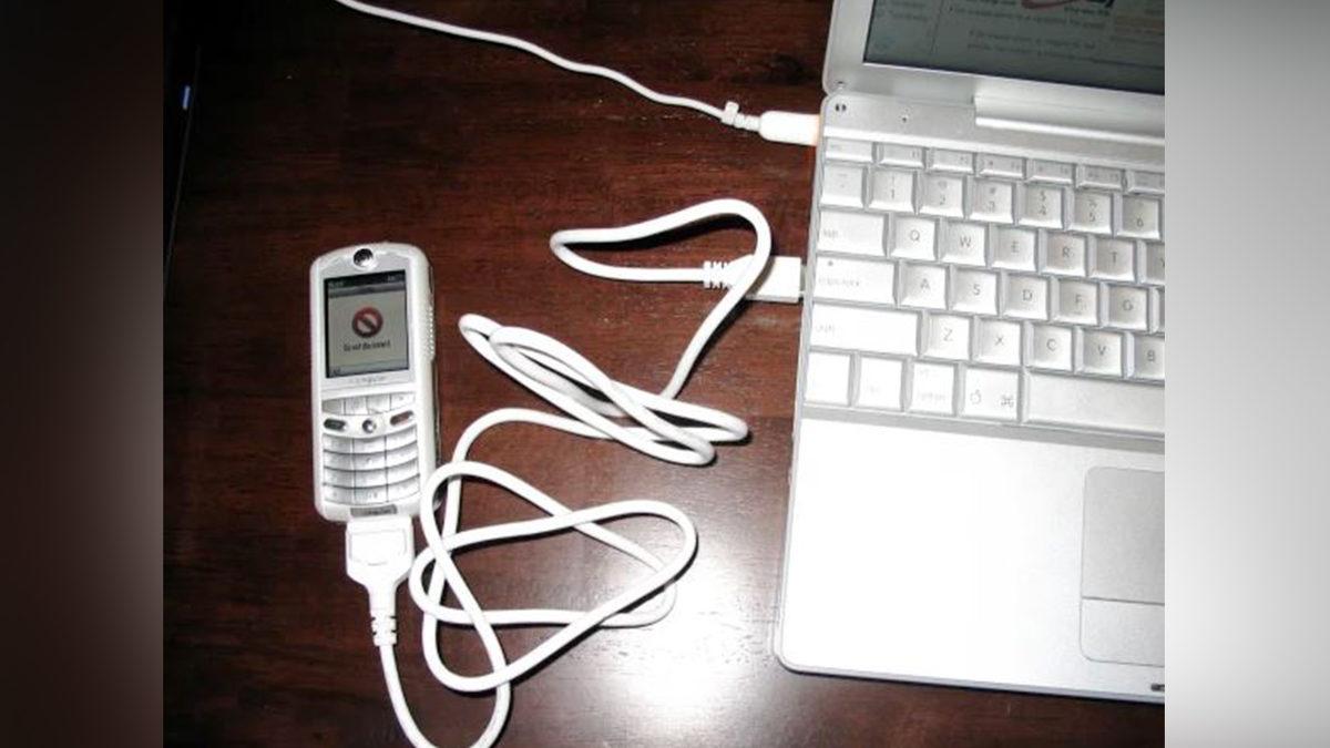 Beterin Beteri Varmış Dedirten Tarihin En Kötü 15 Telefonu