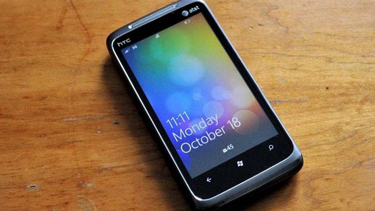 Beterin Beteri Varmış Dedirten Tarihin En Kötü 15 Telefonu