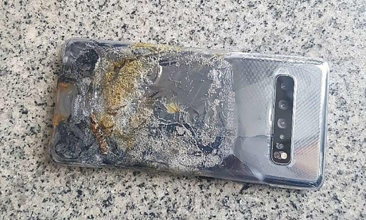 Buralar Karışır: Samsung, Alev Alan Bir Galaxy S10 5G’yi Geri Almadı