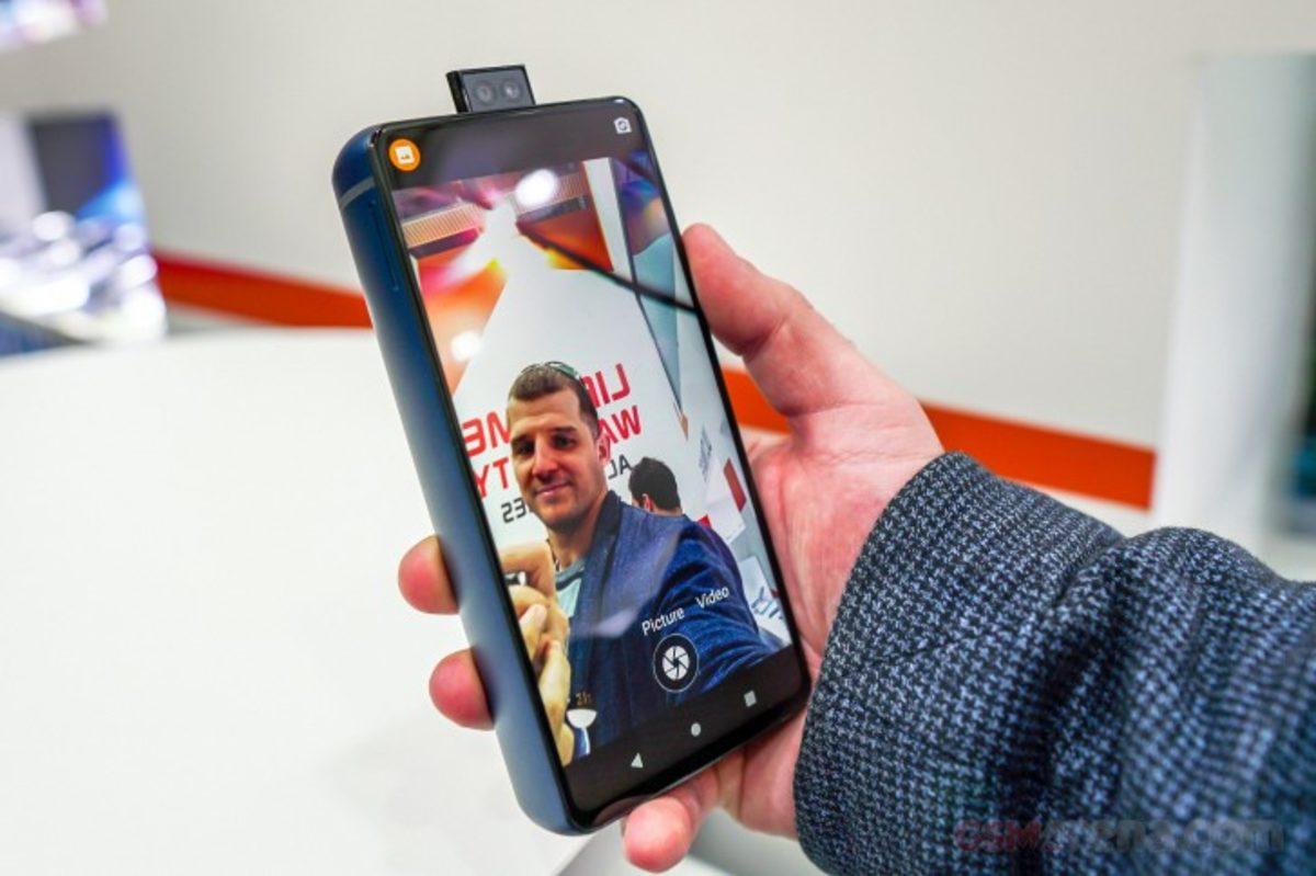 18.000 mAh Bataryalı Çerçevesiz Telefon, Yatırım Bulamadığı İçin Ertelendi