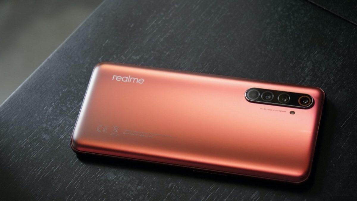 POCO, 5G Alt Yapısı Olmayan Hindistan’da 5G’li Telefon Satışa Sunan Realme’yi Tiye Aldı