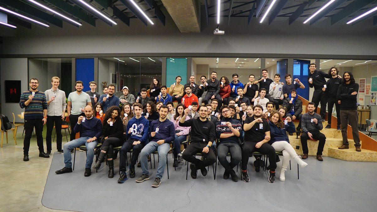 Türkiye’nin Apple Bursluları, Yeni TurkishKit Etkinliği’nde Gençler İçin Bir Araya Geliyor