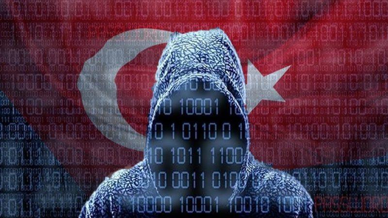 Türk Hacker, Rusya Savunma Bakanlığı’nın Alt Domainini Hackleyip İstiklal Marşı’nı Paylaştı [GÜNCELLEME]