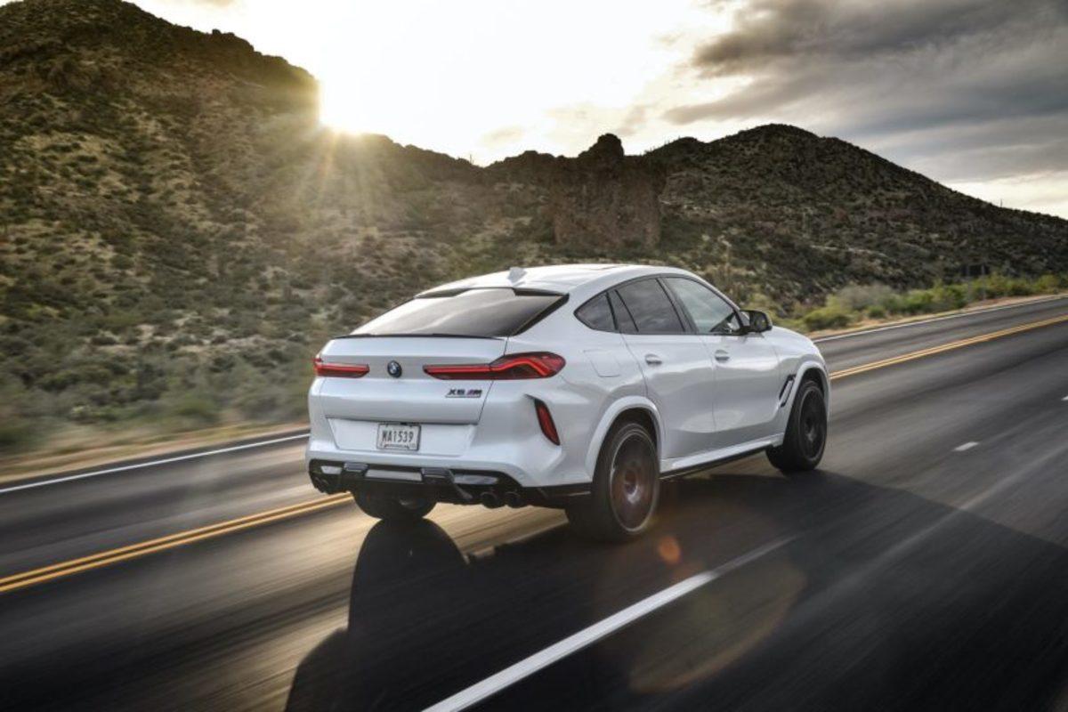 2020 BMW X6 M, Mineral Beyazı Rengiyle Yollarda