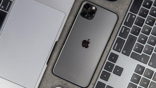 Ünlü Analist: Apple’ın Elinde Bir Ay Yetecek Kadar iPhone Lensi Kaldı