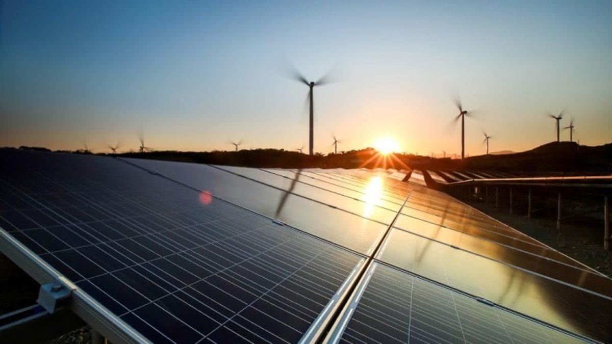 Güneş Paneli Işığı Elektriğe Nasıl Dönüştürür?