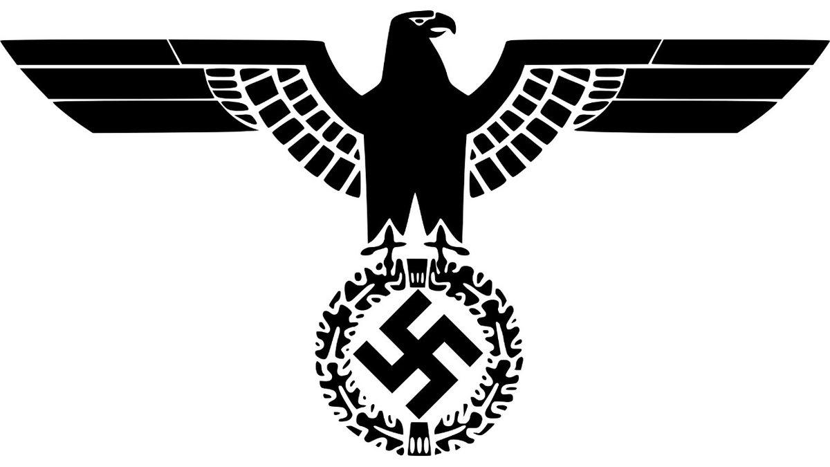 Türkiye’de Satılan Nazi Armalı Çocuk Kazağı, Sosyal Medyada Tepki Aldı