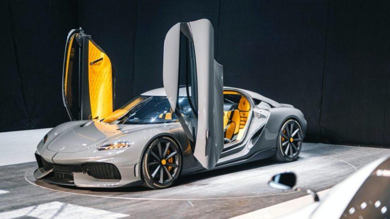 Koenigsegg, 1700 Beygirlik İlk Dört Koltuklu Modeli Gemera’yı Tanıttı