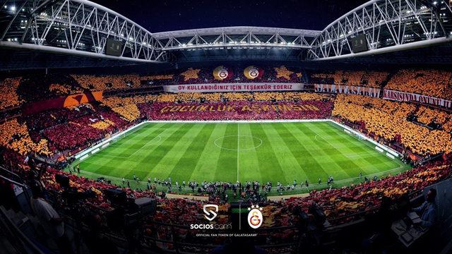 Socios, Galatasaray Futbol Takımının Sahaya Çıkış Marşını Taraftara Seçtirdi