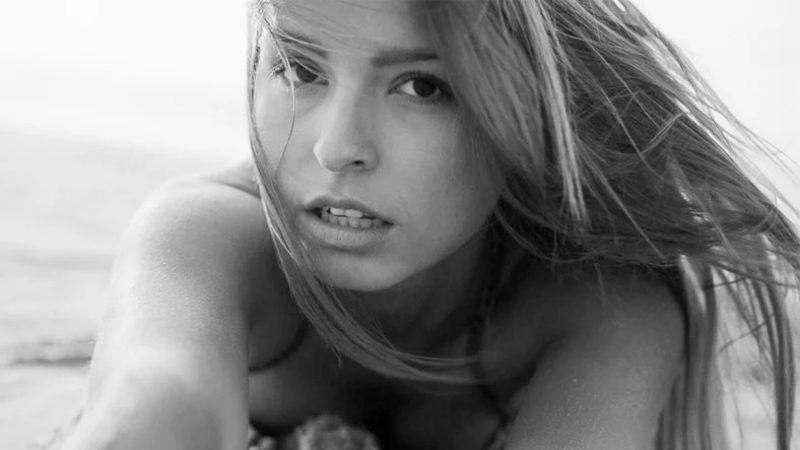 Ayasofya’da Çıplak Poz Veren Instagram Fenomeni Hakkında Yakalama Kararı