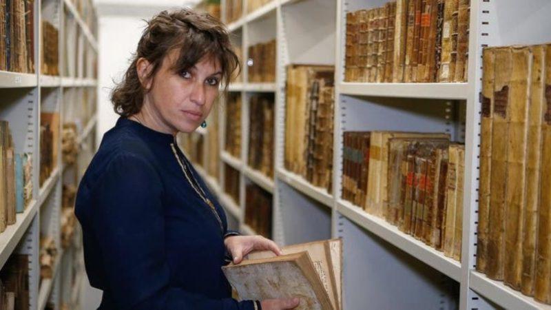 Isaac Newton’ın 17. Yüzyıldan Kalma El Yazması Bir Kitabı Bulundu