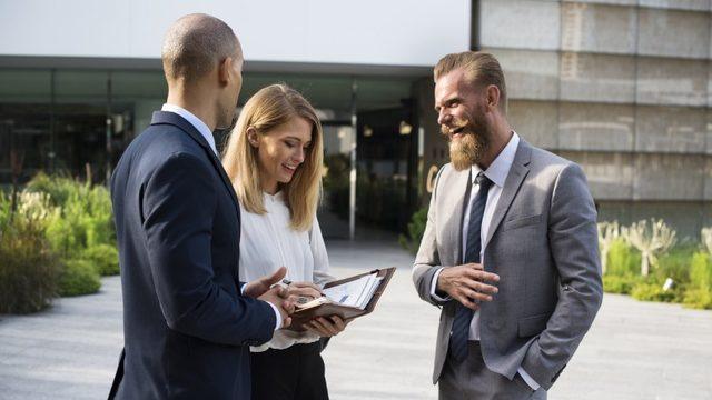 Uzun İnsanların Daha Tehditkar Görünmesinin İlginç Sebebi
