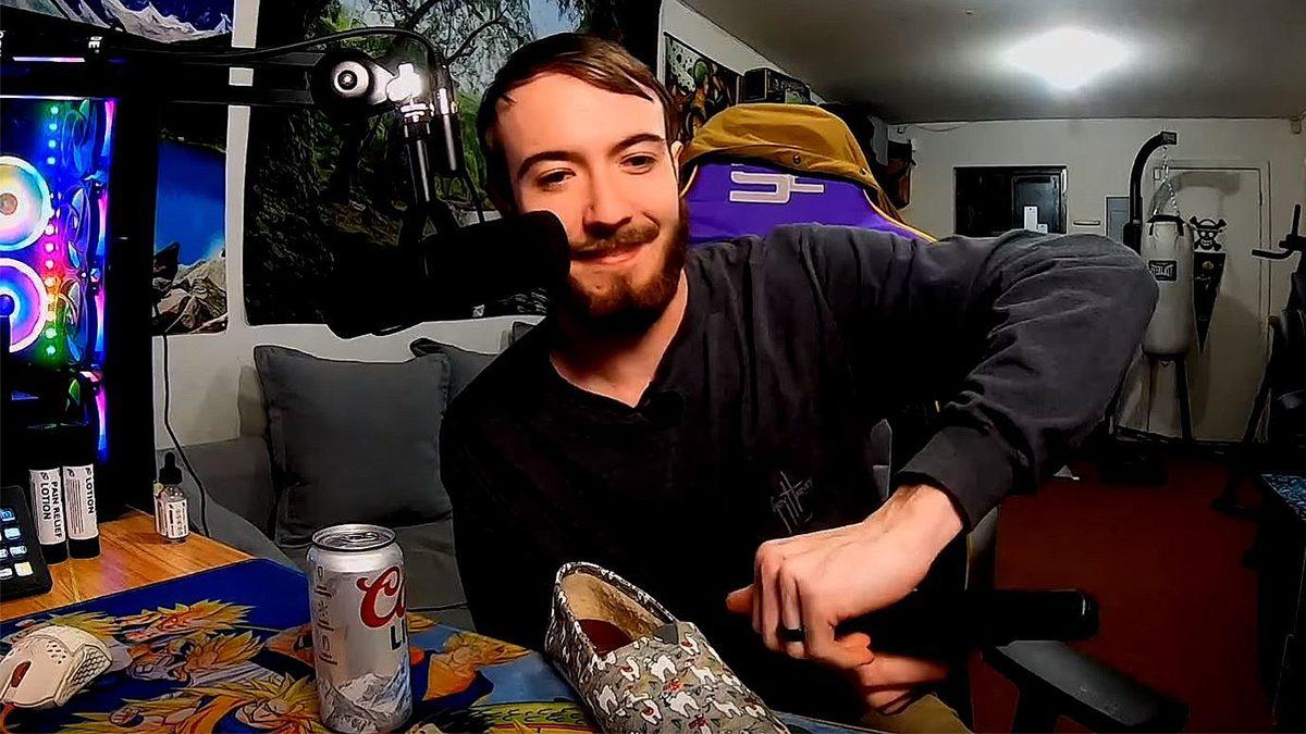 Twitch, Canlı Yayında Silah Sıkan Bir Yayıncıyı Banladı (Video)