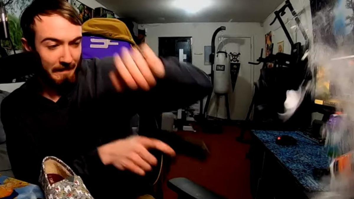 Twitch, Canlı Yayında Silah Sıkan Bir Yayıncıyı Banladı (Video)