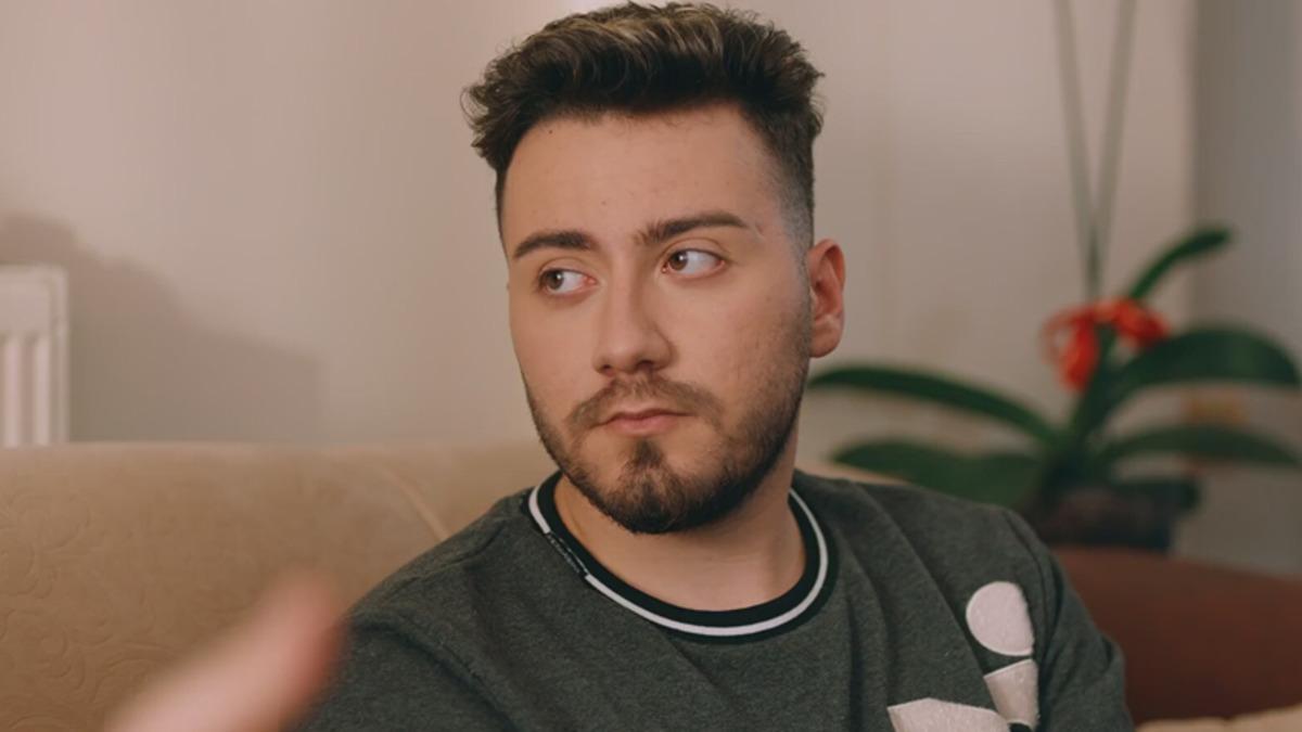 Enes Batur, 4 Saniyelik Bir Görüntü Yüzünden 3 Yıl Hapis Yatabilir