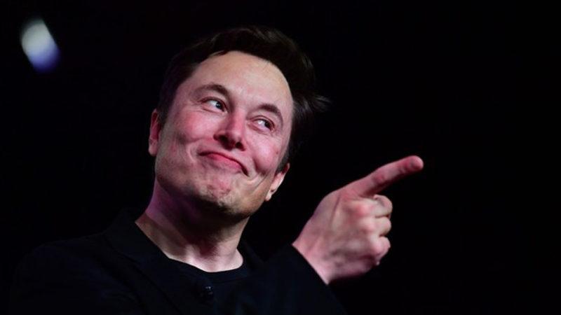 Elon Musk, Corona Virüsü Paniğini Ağır Eleştirdi