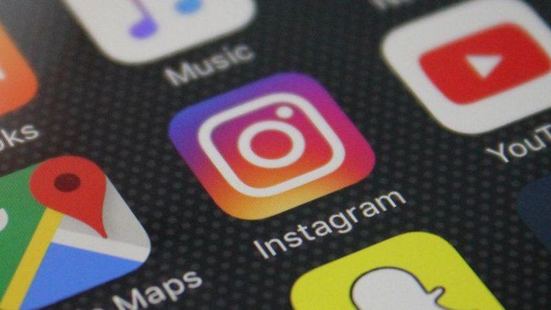 Malezya’da Bir Genç Kız, Instagram Anketi Sonucu İntihar Etti