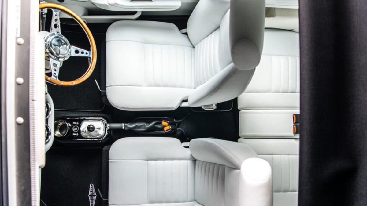 James Bond’un Lotus Esprit’i MINI Cooper Olarak Yeniden Tasarlandı