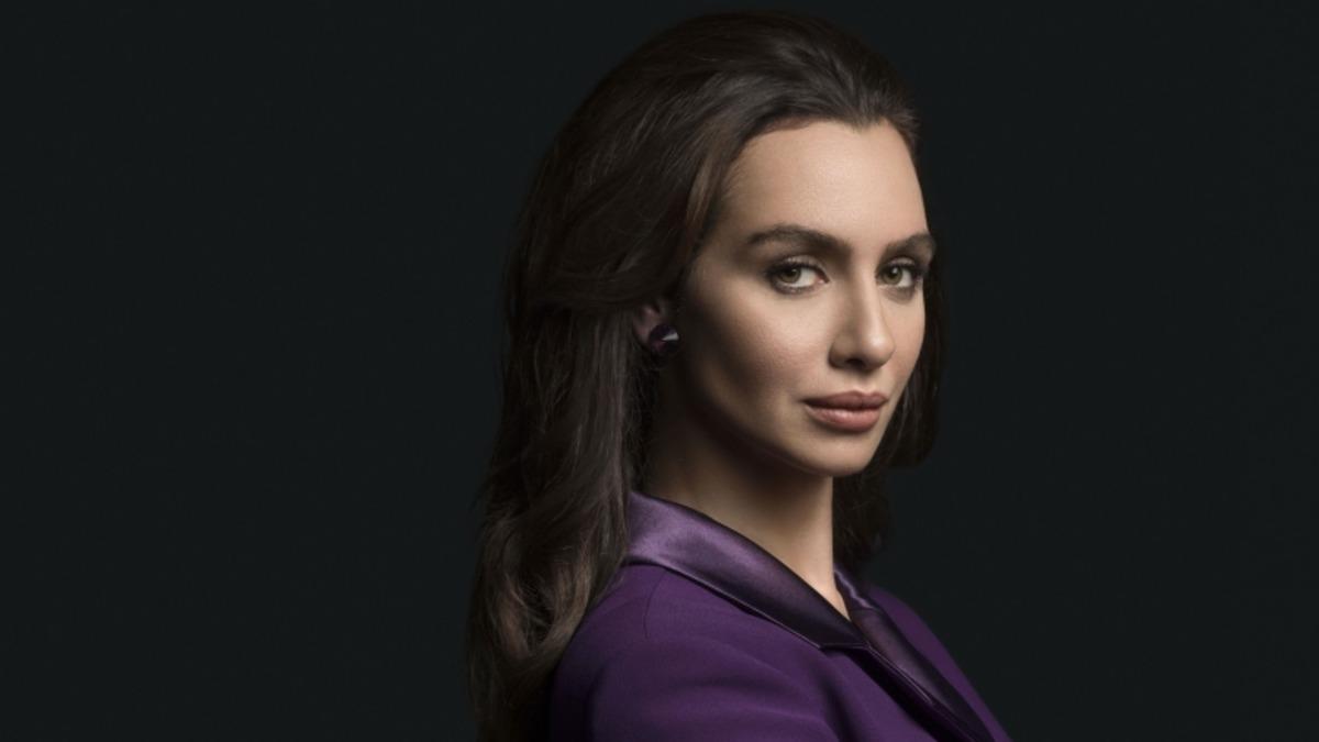 Instagram, Oyuncu Birce Akalay’ın Fotoğrafını Çıplaklık Gerekçesiyle Kaldırdı