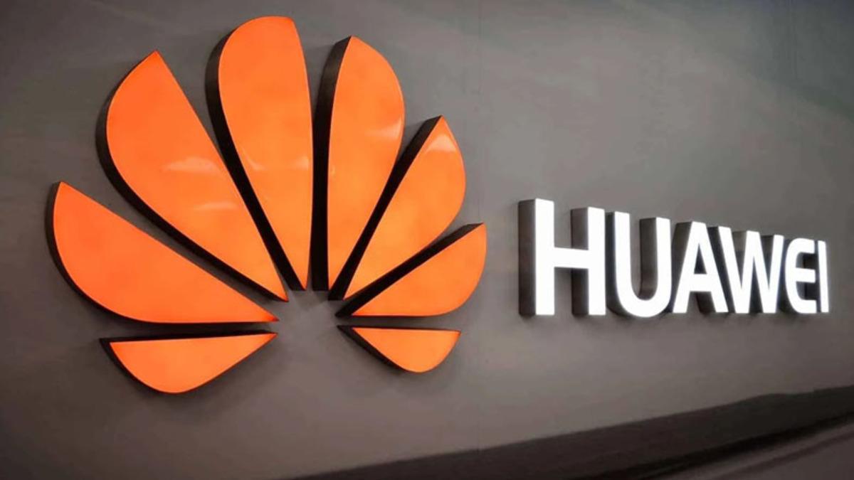 Huawei’nin Akıllı Telefon Satışlarının Rekor Seviyede Düşeceği Söyleniyor