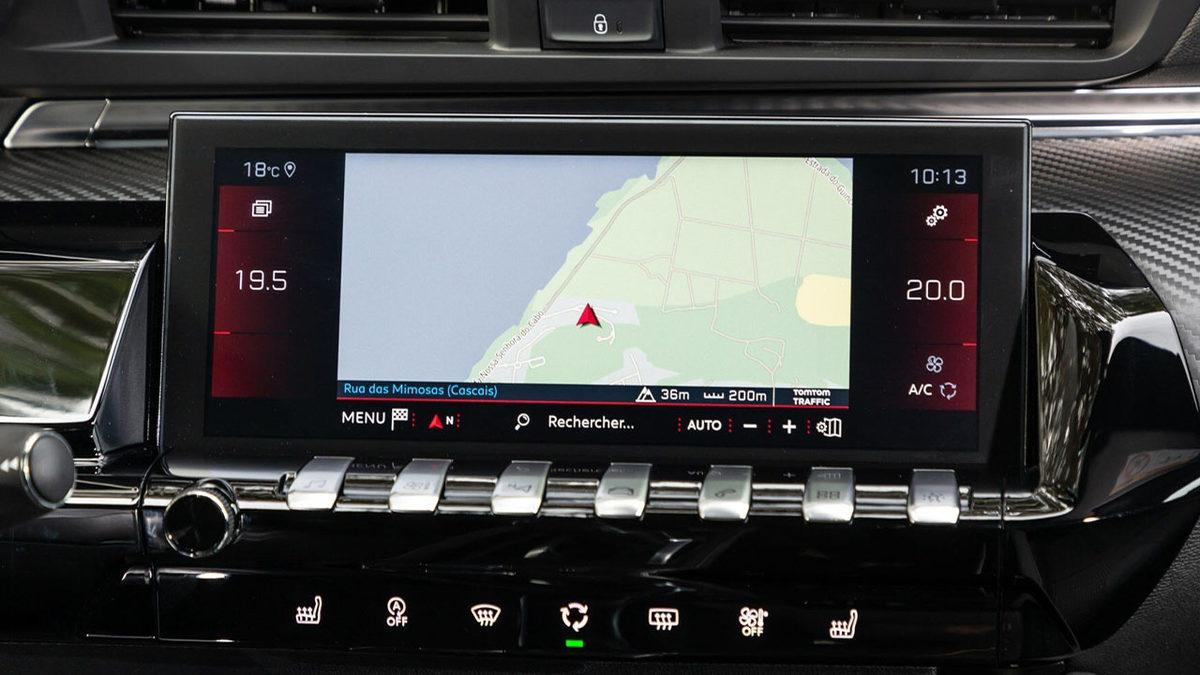 Yeni Peugeot 508’in Kendine Hayran Bırakan 8 Özelliği (Tank Gibi Araba)