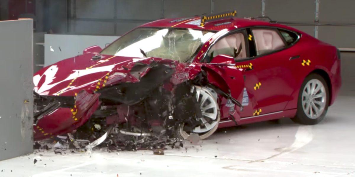 Tesla’nın Otopilotu, Yine Ölümlü Bir Kazadan Sorumlu Oldu