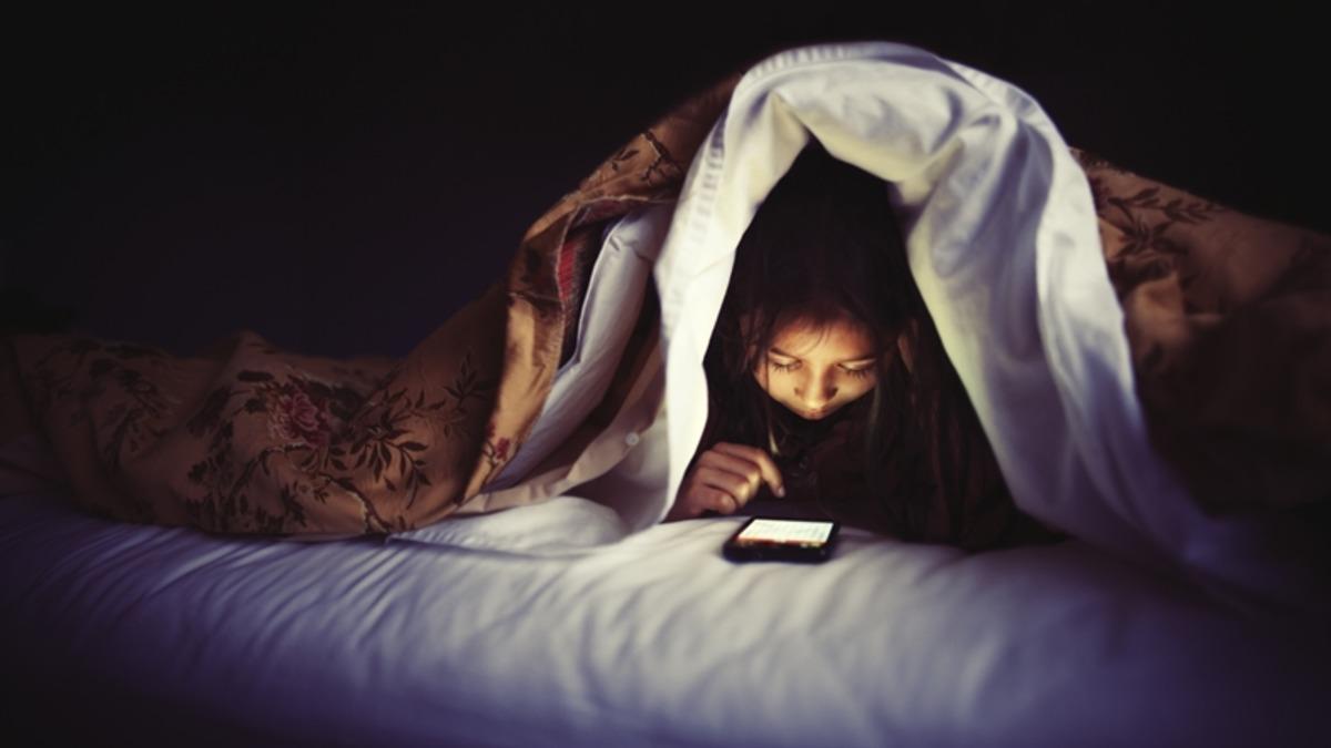 Geceleri Ekranlardan Uzak Durmak, Uykuya Dalma Süresini Kısaltıyor