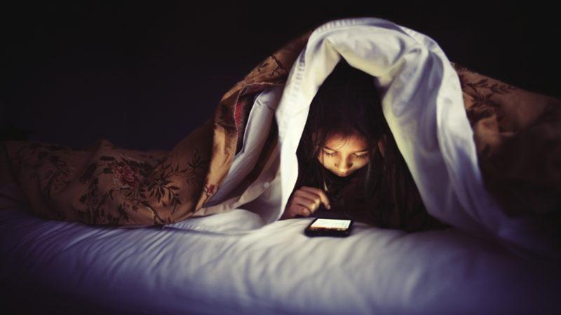 Geceleri Ekranlardan Uzak Durmak, Uykuya Dalma Süresini Kısaltıyor
