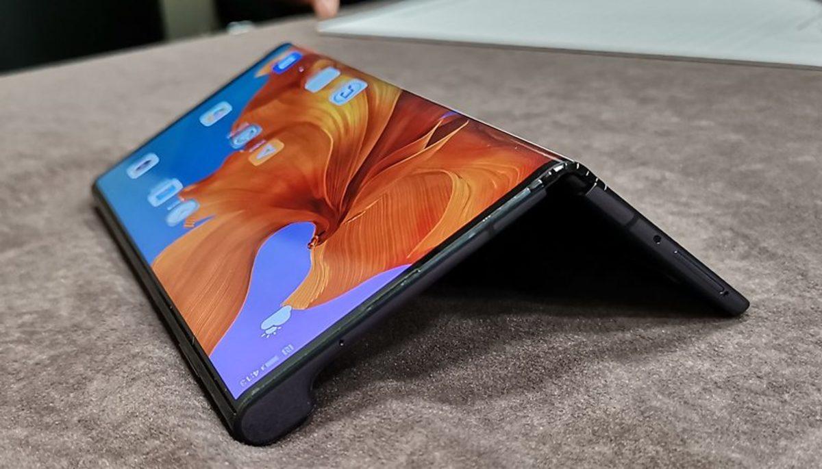 ABD Yasağından Sonra Katlanabilir Telefon Huawei Mate X Ne Alemde?